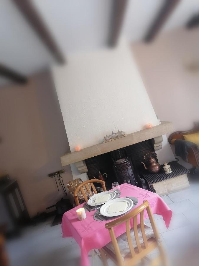 Chez Many, Par Fred Et Henri Bed & Breakfast Montherme Bagian luar foto