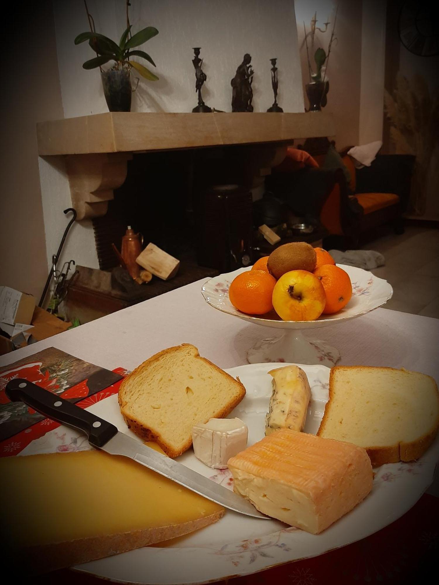Chez Many, Par Fred Et Henri Bed & Breakfast Montherme Bagian luar foto